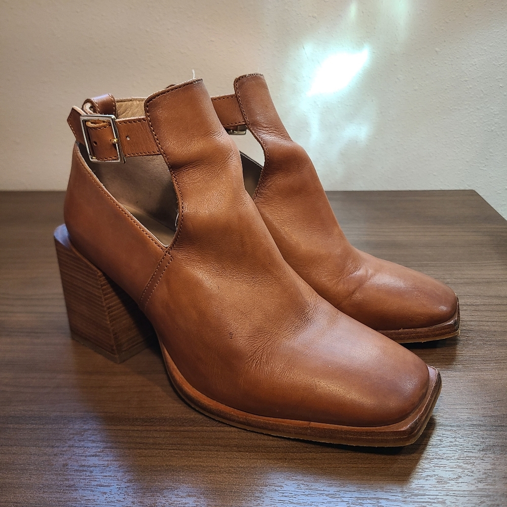 FREE PEOPLE Brady Buckle Shoe Booties Cognac Size 8 EU 38